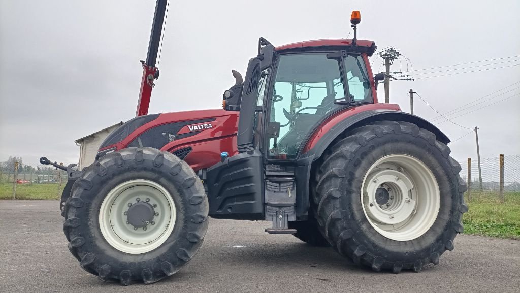 Traktor des Typs Valtra T234 v, Gebrauchtmaschine in SAINT-HILAIRE-EN-PUISEAUX (Bild 7)