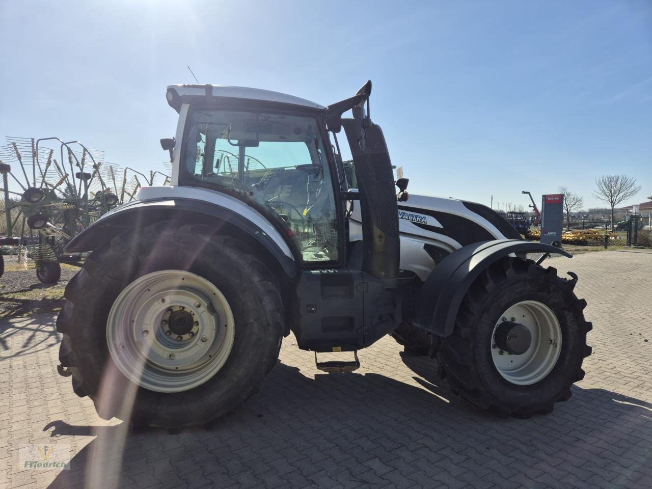 Traktor za tip Valtra T234 V, Gebrauchtmaschine u Bad Lausick (Slika 7)