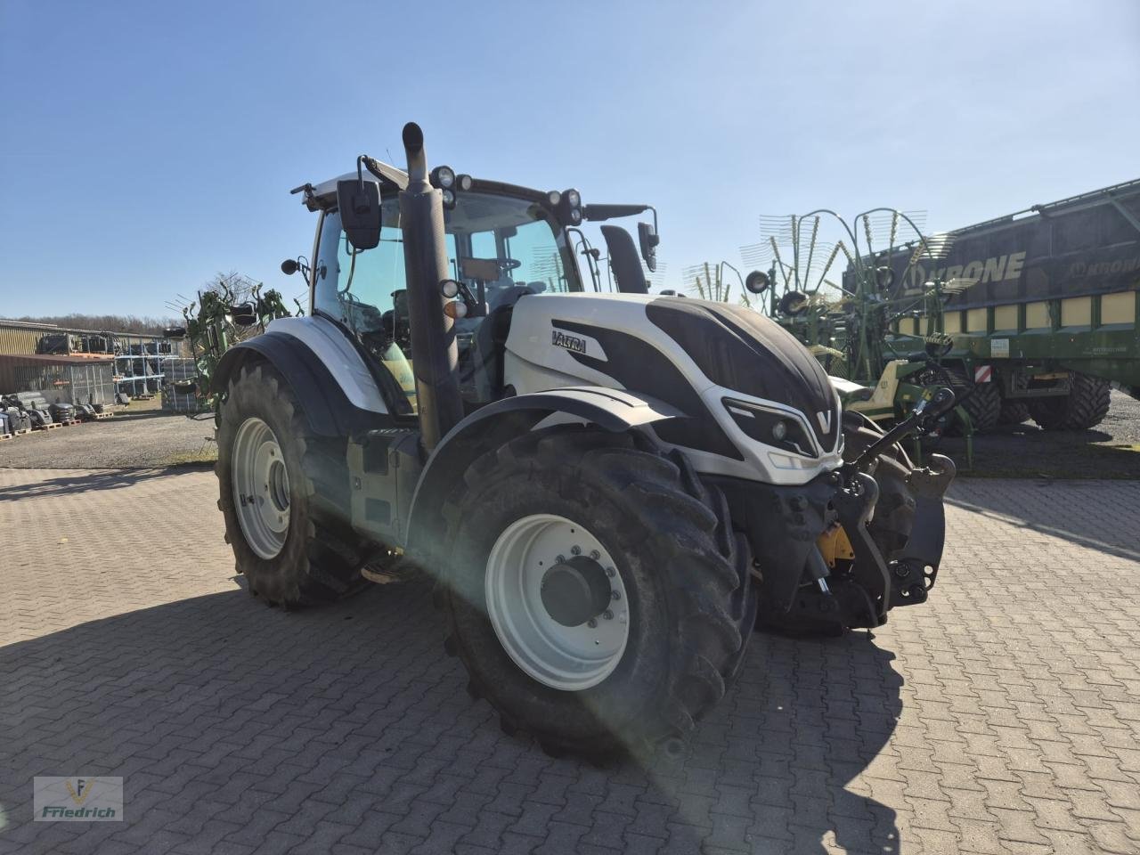 Traktor za tip Valtra T234 V, Gebrauchtmaschine u Bad Lausick (Slika 8)