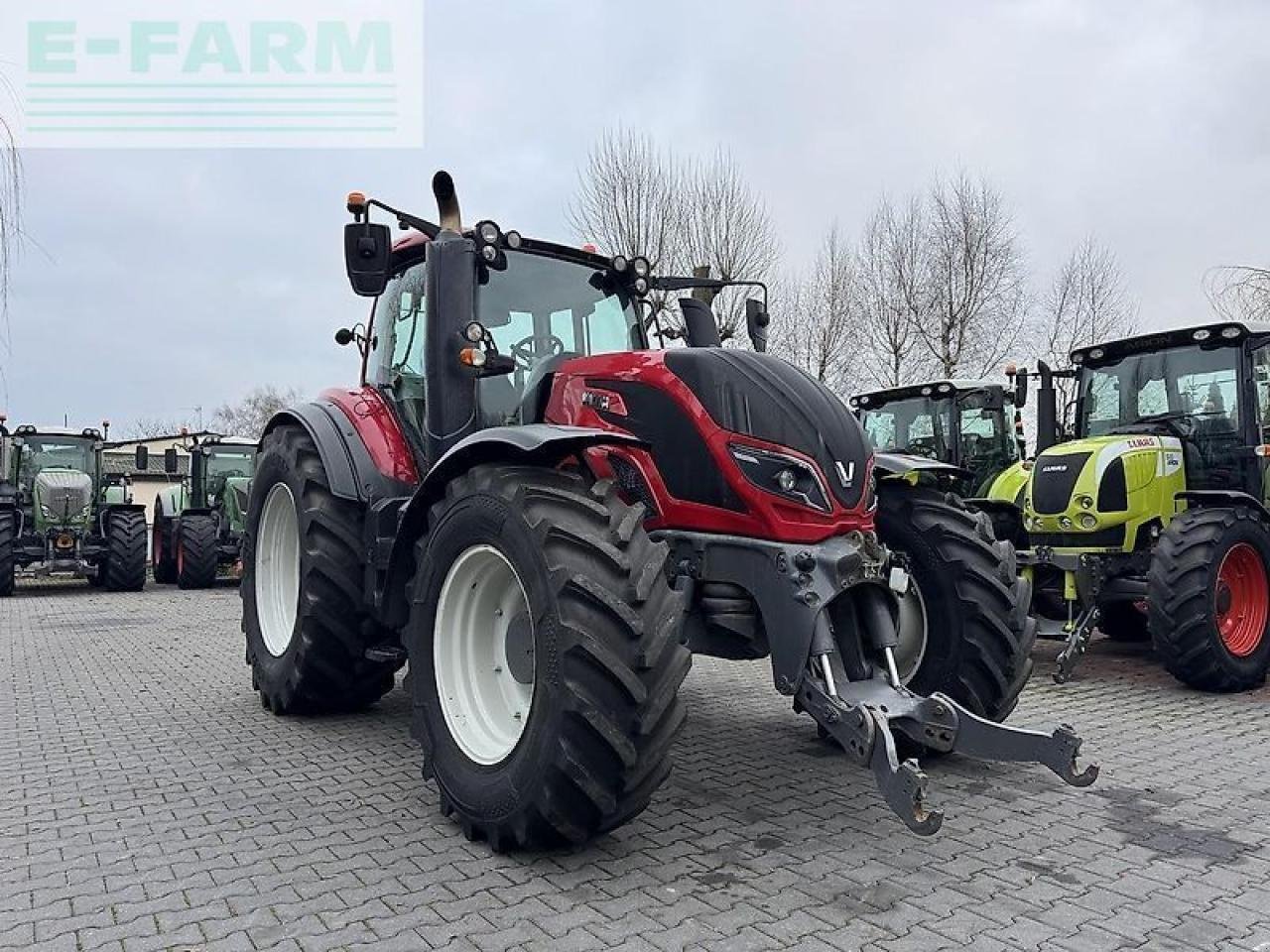 Traktor типа Valtra t234 versu Versu, Gebrauchtmaschine в DAMAS?AWEK (Фотография 3)