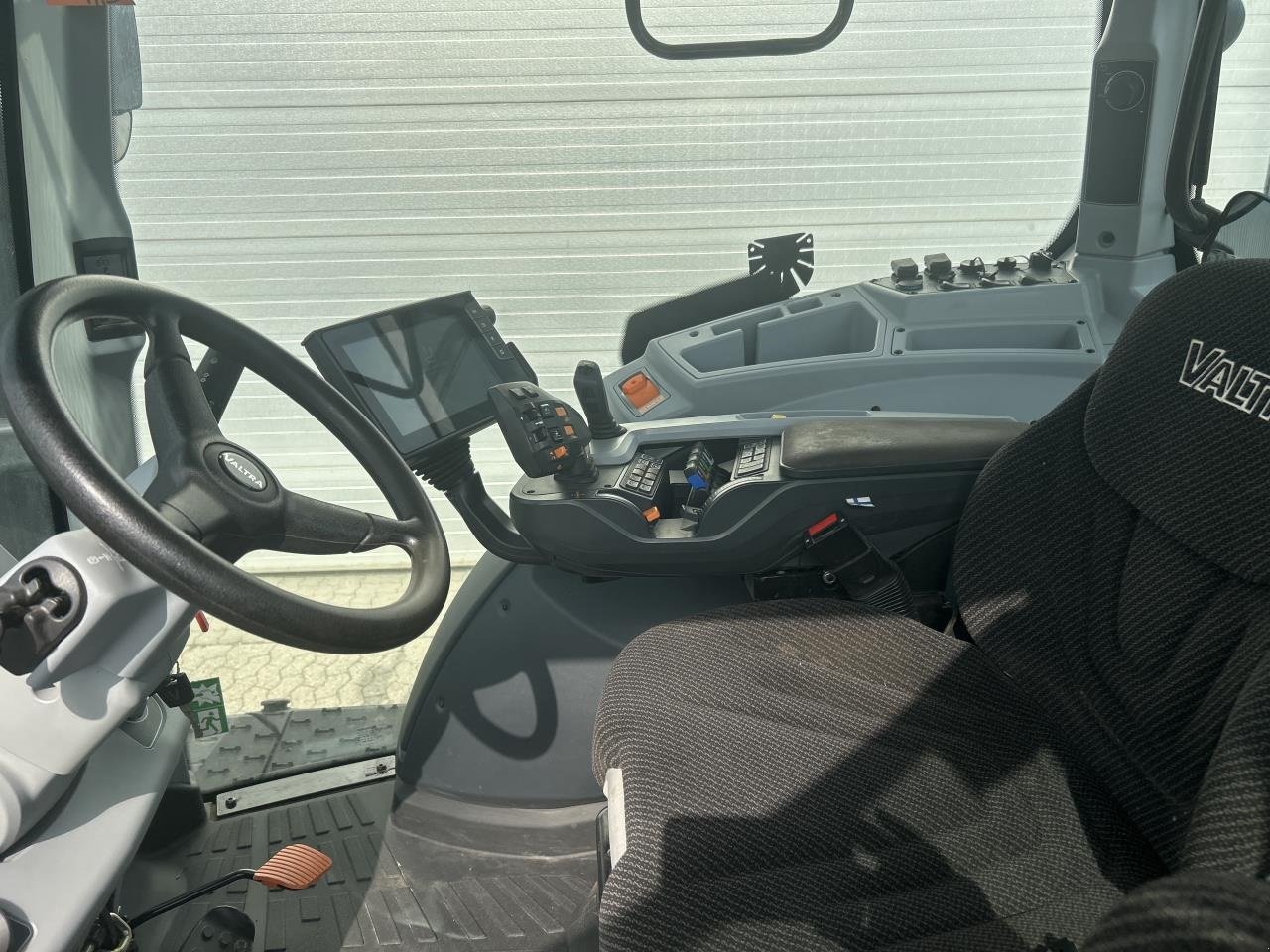 Traktor типа Valtra T234 VERSU, Gebrauchtmaschine в Jelling (Фотография 6)