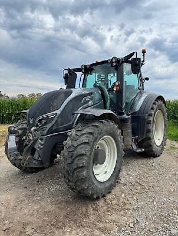 Traktor tipa Valtra T234 VERSU, Gebrauchtmaschine u Sainte-Croix-en-Plaine (Slika 2)