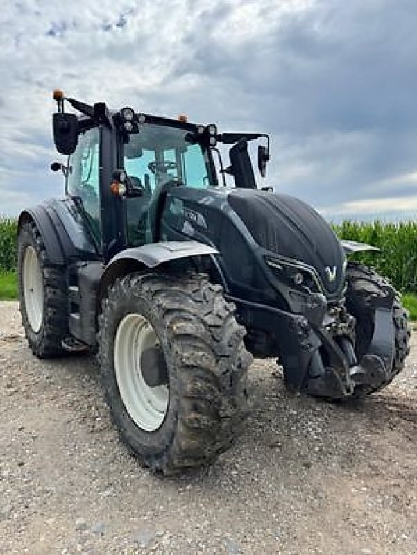 Traktor tipa Valtra T234 VERSU, Gebrauchtmaschine u Sainte-Croix-en-Plaine (Slika 1)