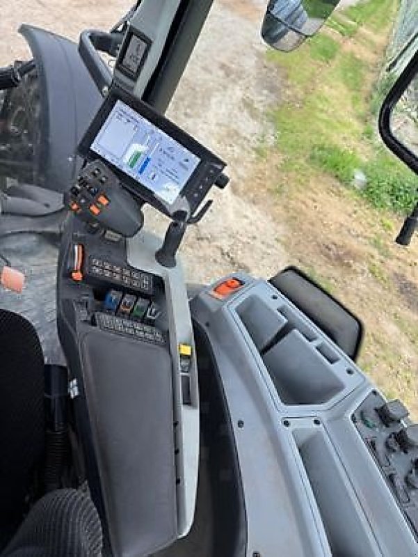 Traktor tipa Valtra T234 VERSU, Gebrauchtmaschine u Sainte-Croix-en-Plaine (Slika 13)