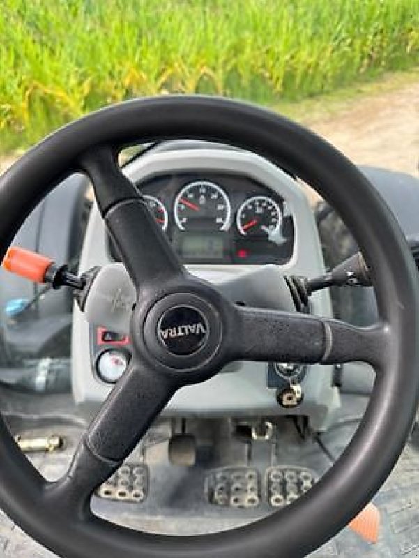 Traktor tipa Valtra T234 VERSU, Gebrauchtmaschine u Sainte-Croix-en-Plaine (Slika 12)