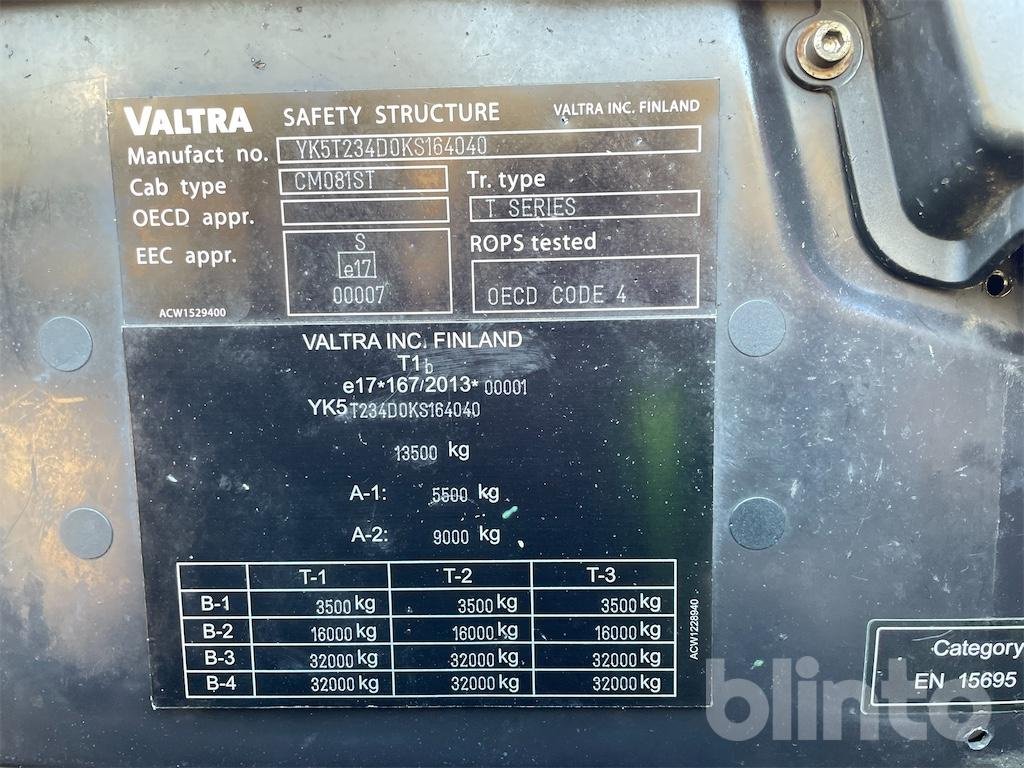Traktor of the type Valtra T234, Gebrauchtmaschine in Düsseldorf (Picture 7)