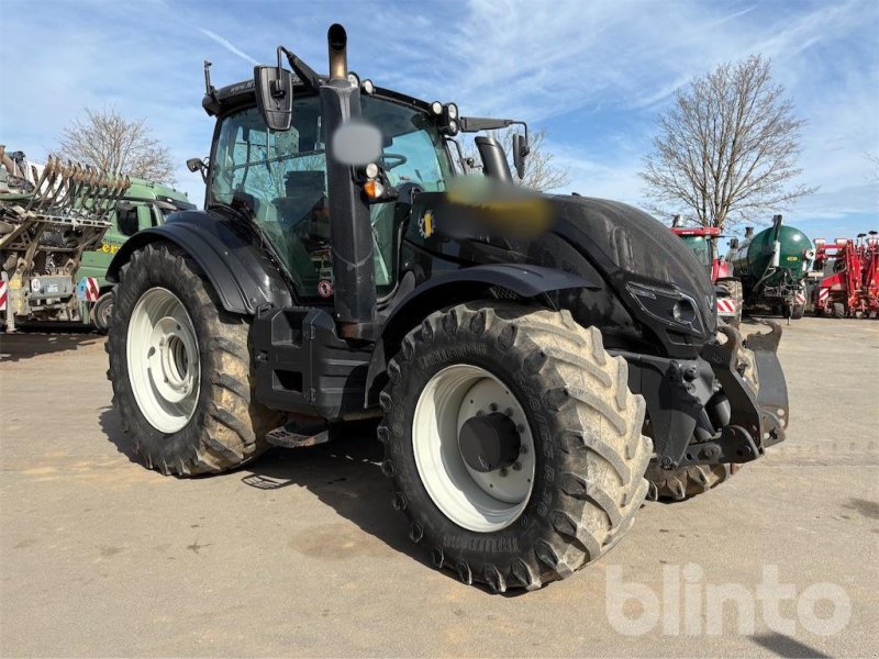 Traktor типа Valtra T234, Gebrauchtmaschine в Düsseldorf