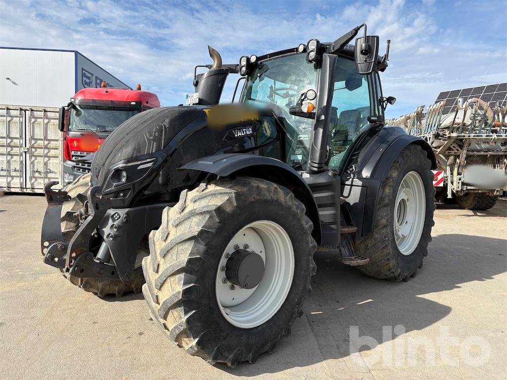 Traktor Türe ait Valtra T234, Gebrauchtmaschine içinde Düsseldorf (resim 2)