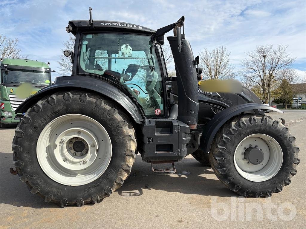 Traktor Türe ait Valtra T234, Gebrauchtmaschine içinde Düsseldorf (resim 5)