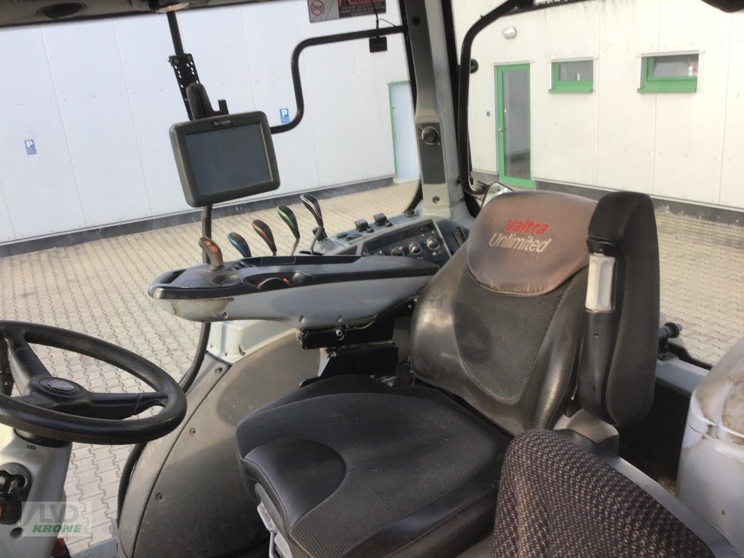 Traktor of the type Valtra T234, Gebrauchtmaschine in Zorbau (Picture 3)