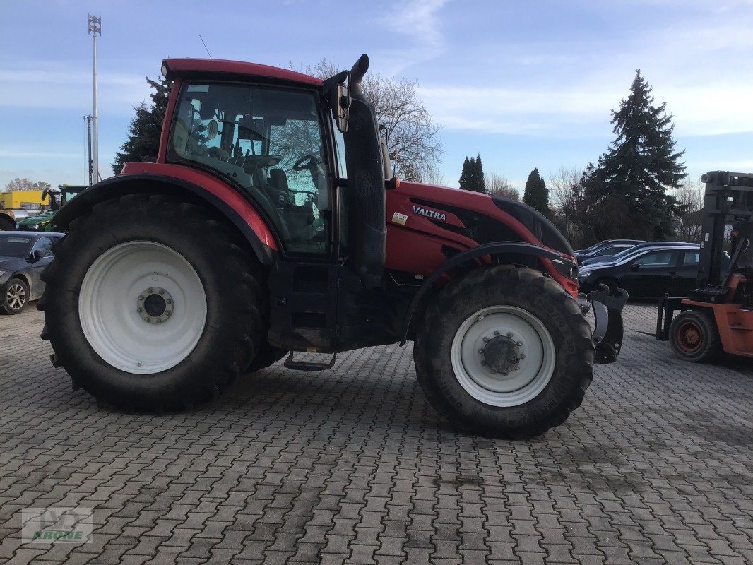 Traktor of the type Valtra T234, Gebrauchtmaschine in Zorbau (Picture 5)