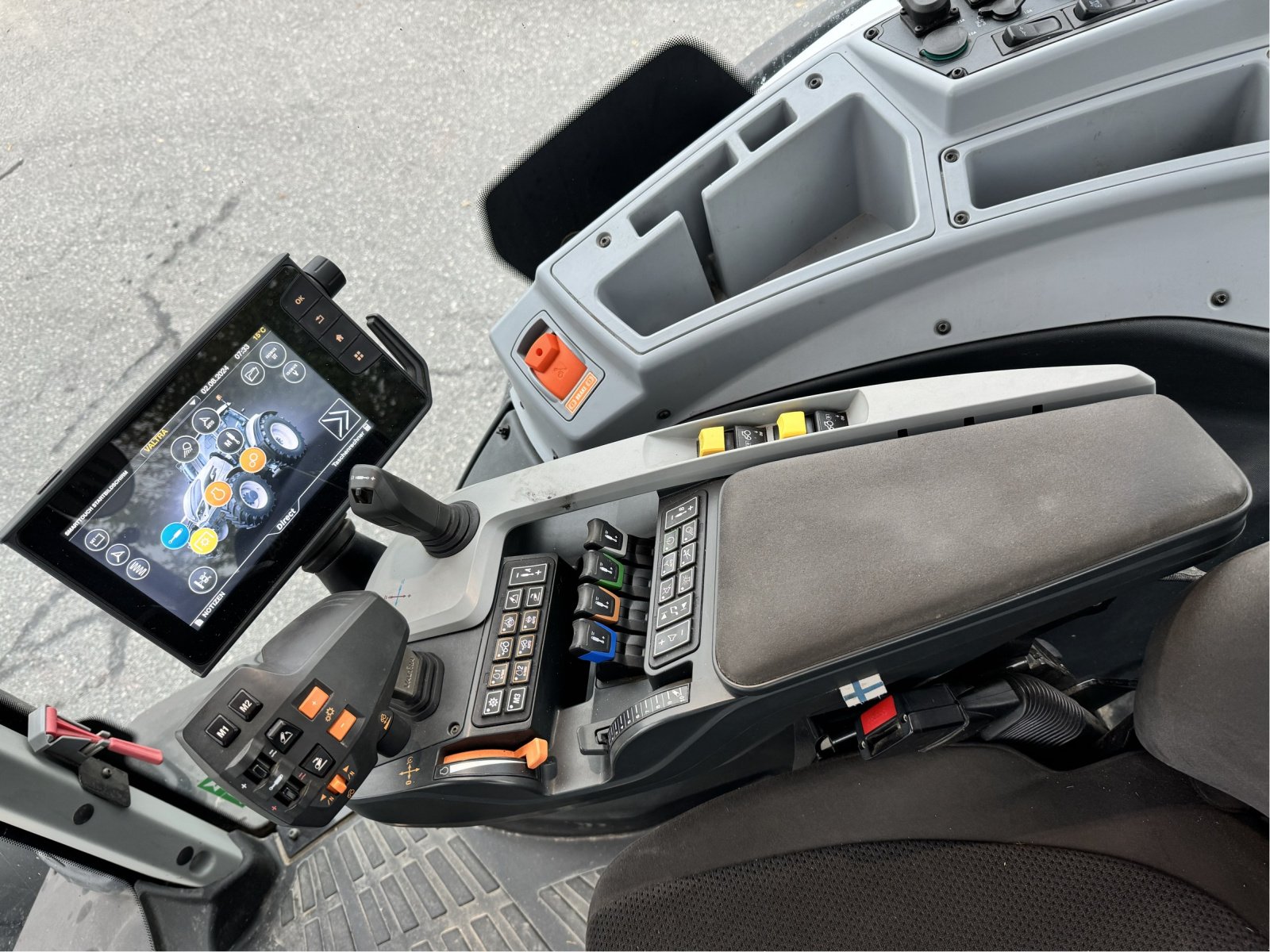 Traktor za tip Valtra T234D SmartTouch MR19, Gebrauchtmaschine u Gadebusch (Slika 9)