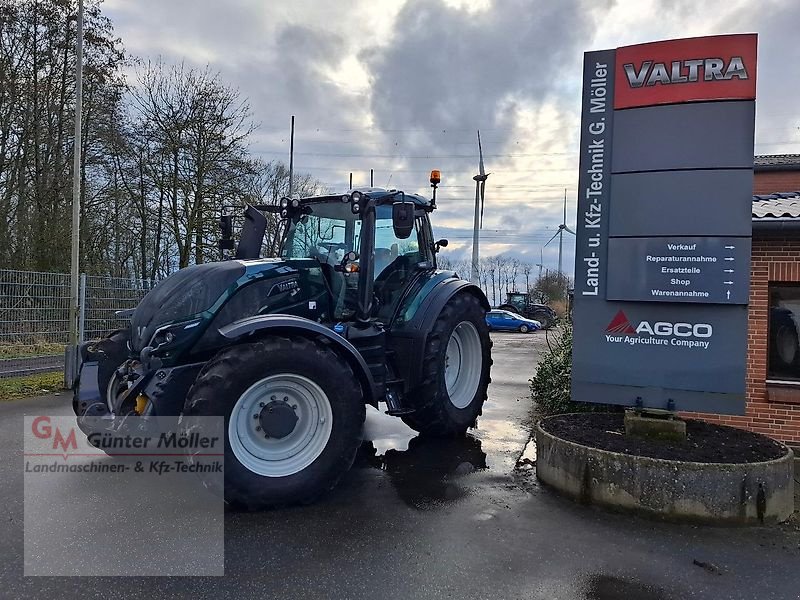 Traktor типа Valtra T234D, Gebrauchtmaschine в St. Michaelisdonn (Фотография 5)