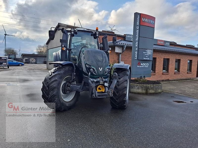 Traktor типа Valtra T234D, Gebrauchtmaschine в St. Michaelisdonn (Фотография 4)