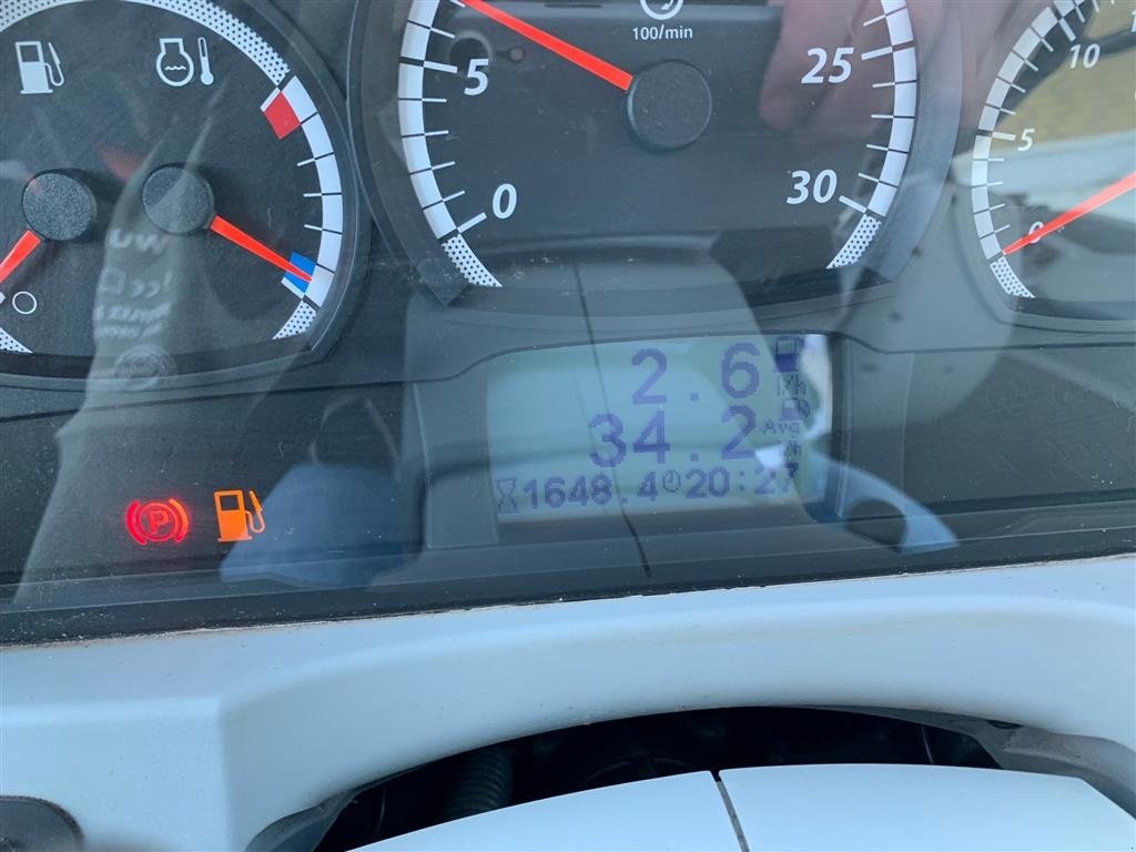 Traktor des Typs Valtra T234V lavt timetal, Dansk fra ny ( Uden luft  ), Gebrauchtmaschine in Sakskøbing (Bild 12)