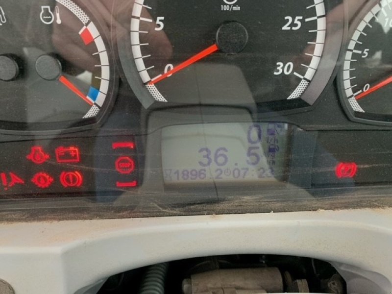 Traktor des Typs Valtra T234V Valtra T 234 Versu med lavt time tal., Gebrauchtmaschine in Sakskøbing (Bild 4)