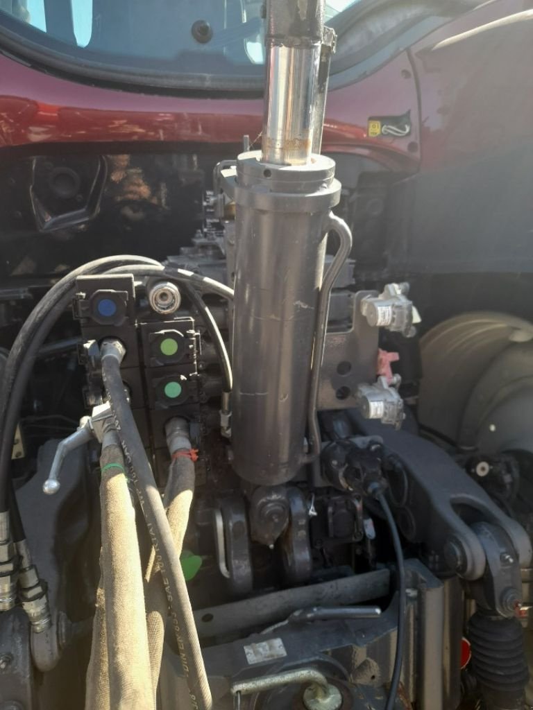 Traktor of the type Valtra t234v, Gebrauchtmaschine in Neufchâtel-en-Bray (Picture 4)