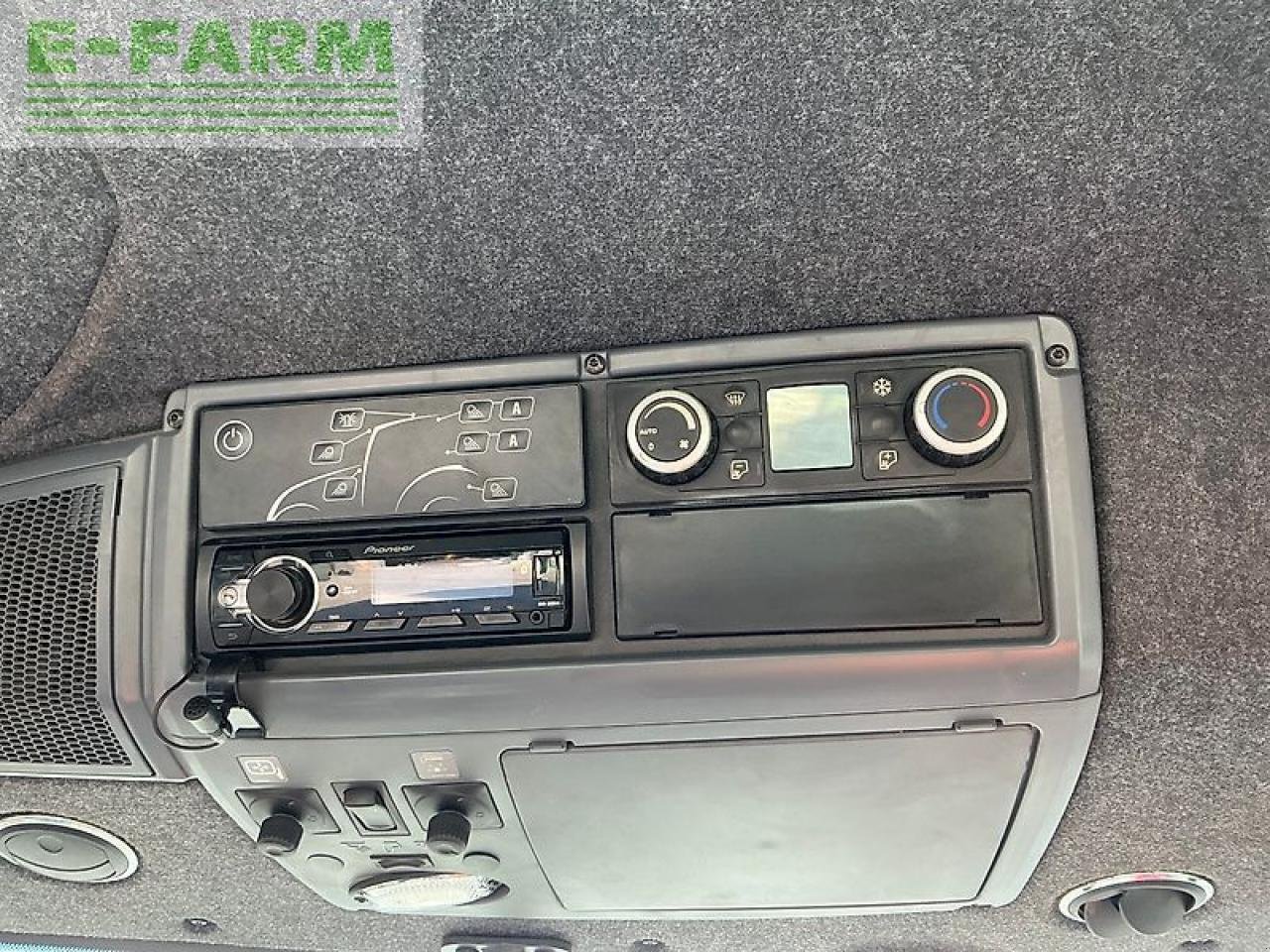 Traktor a típus Valtra t235 active tractor (st25716), Gebrauchtmaschine ekkor: SHAFTESBURY (Kép 17)