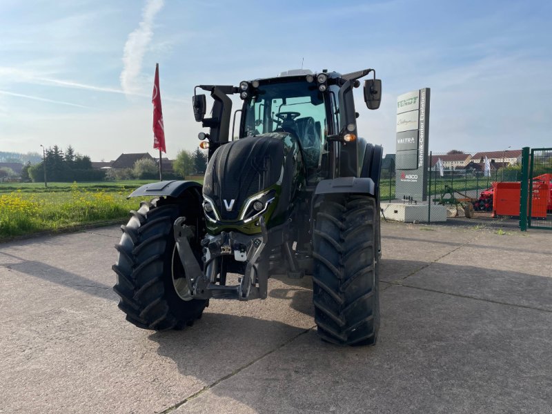 Traktor of the type Valtra T235 D 2A1, Gebrauchtmaschine in Ebeleben (Picture 1)