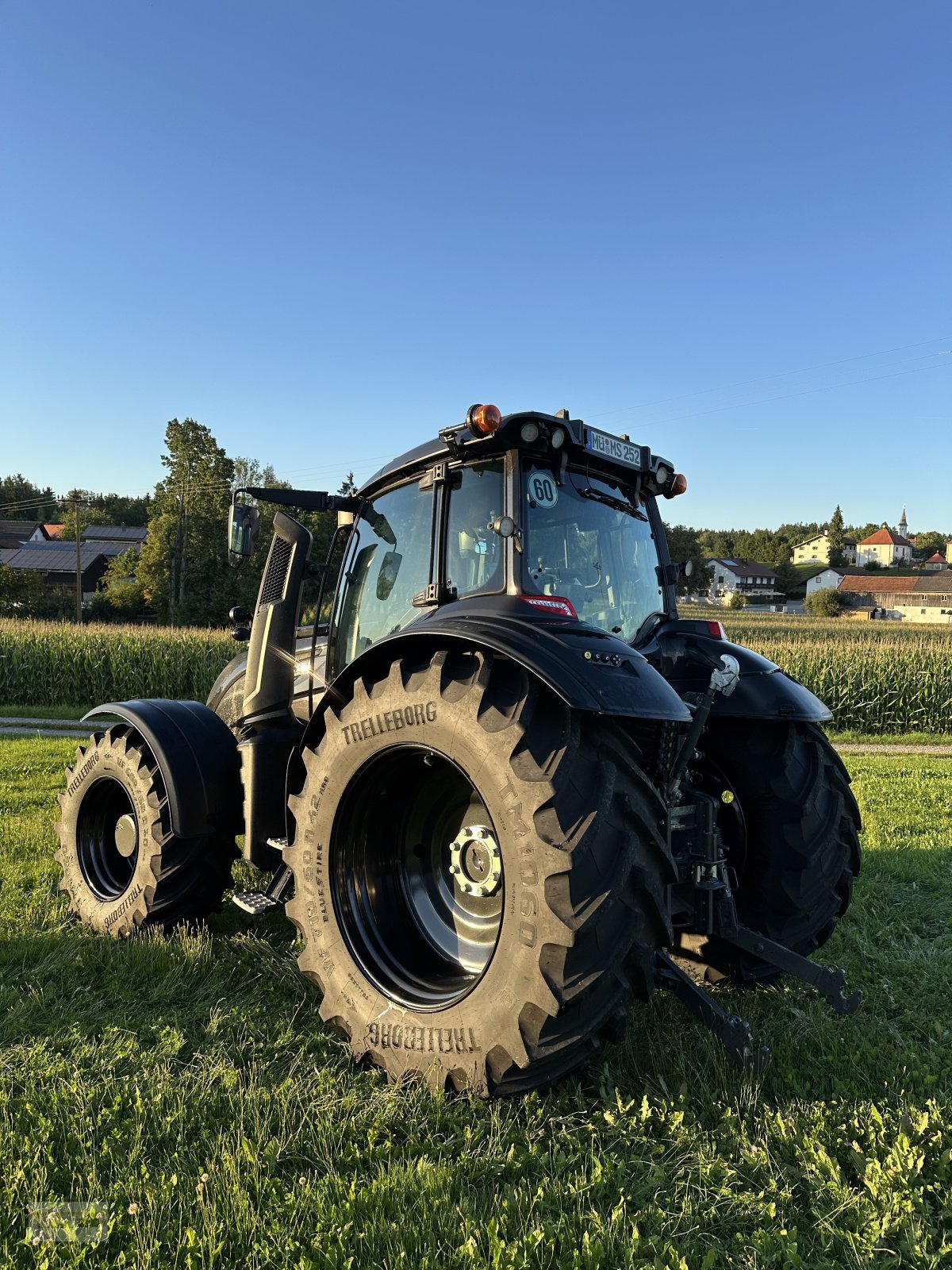 Traktor van het type Valtra T235 D, Neumaschine in Neumarkt St. Veit (Foto 3)