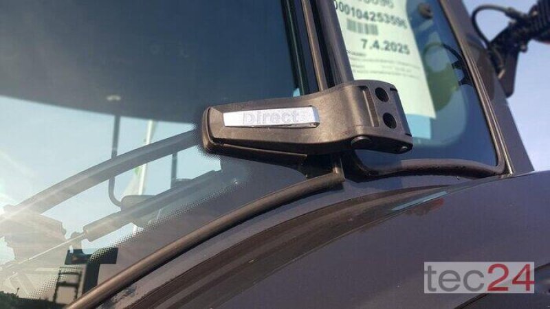 Traktor типа Valtra T235 D, Gebrauchtmaschine в Wegberg (Фотография 2)