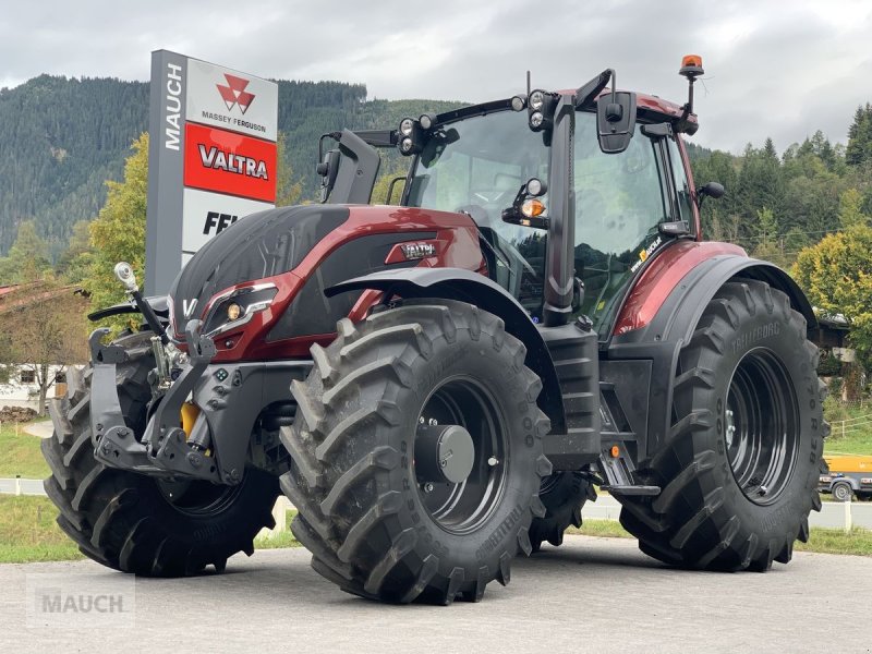 Traktor des Typs Valtra T235 Direct + FH+FZW + Rüfa, Vorführmaschine in Eben (Bild 1)