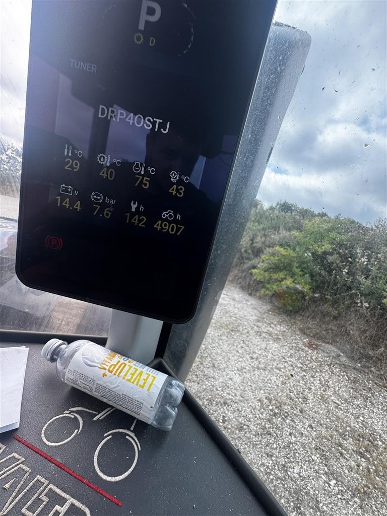 Traktor typu Valtra T235 Direct Med fuld skovinddækning, Gebrauchtmaschine v Ulstrup (Obrázek 6)