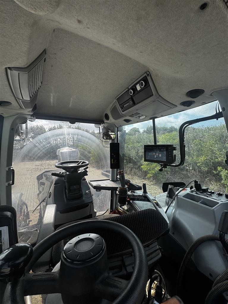 Traktor typu Valtra T235 Direct Med fuld skovinddækning, Gebrauchtmaschine v Ulstrup (Obrázek 5)