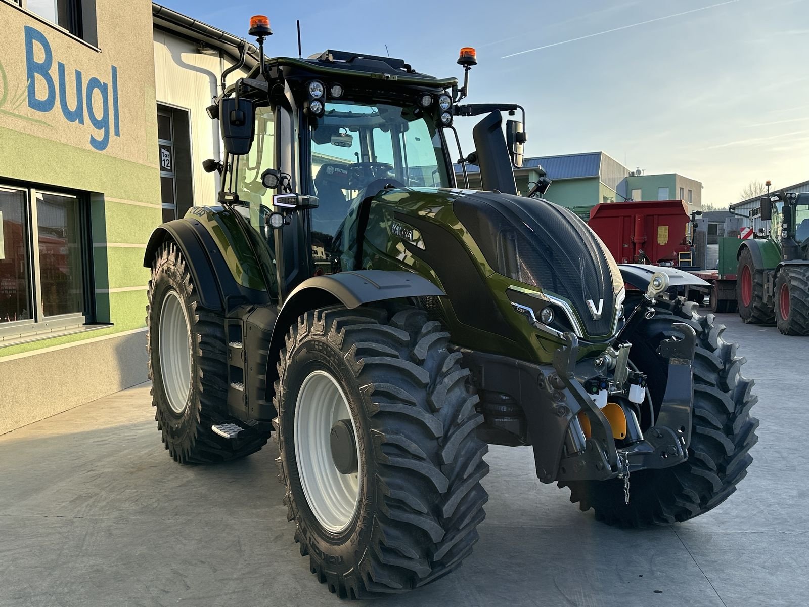 Traktor tipa Valtra T235 Direct mit Forstkabine u. Rüfa, Gebrauchtmaschine u Hürm (Slika 5)