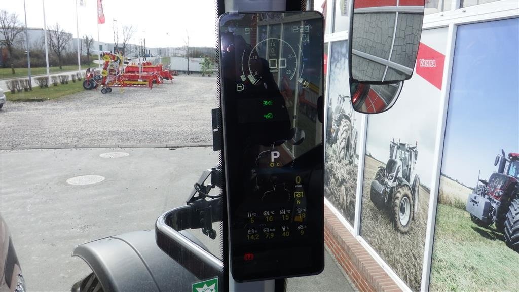 Traktor typu Valtra T235 Direct Også en på lager med front Pto, Gebrauchtmaschine w Hobro (Zdjęcie 9)