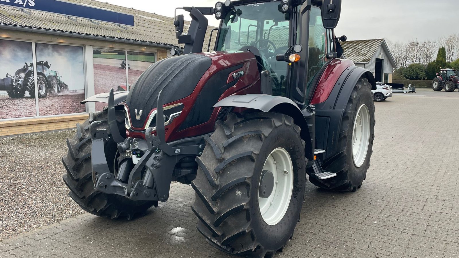 Traktor del tipo Valtra T235 Direct Twintrac vendeudstyr, Gebrauchtmaschine en Nimtofte (Imagen 3)