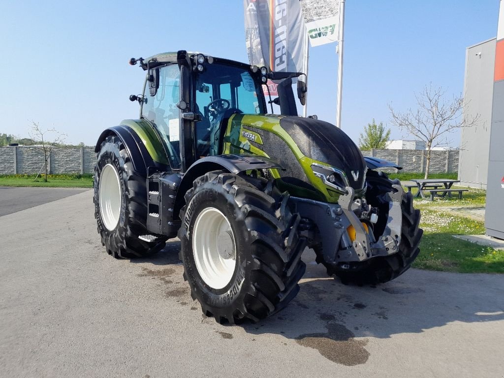 Traktor типа Valtra T235 Direct, Neumaschine в Kottingneusiedl (Фотография 1)