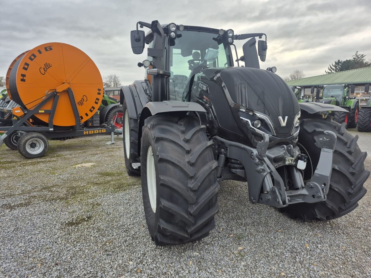 Traktor del tipo Valtra T235 tractor, Neumaschine en Roermond (Imagen 2)