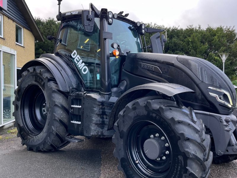 Traktor Türe ait Valtra T235 Versu Versu, Gebrauchtmaschine içinde Sakskøbing (resim 1)