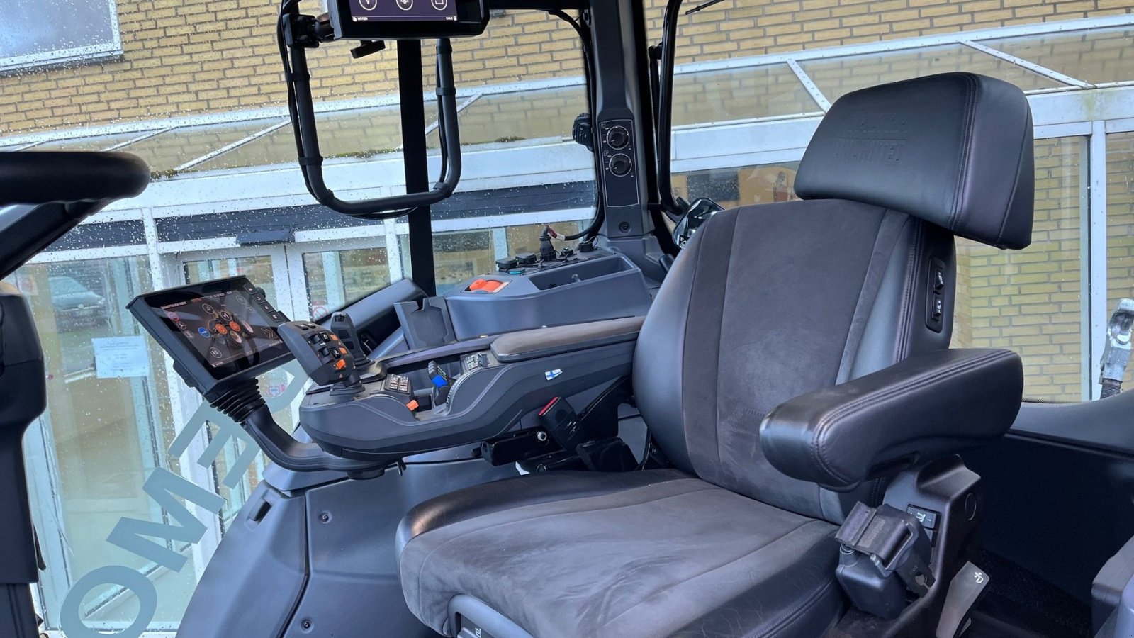 Traktor a típus Valtra T235 Versu Versu, Gebrauchtmaschine ekkor: Sakskøbing (Kép 11)