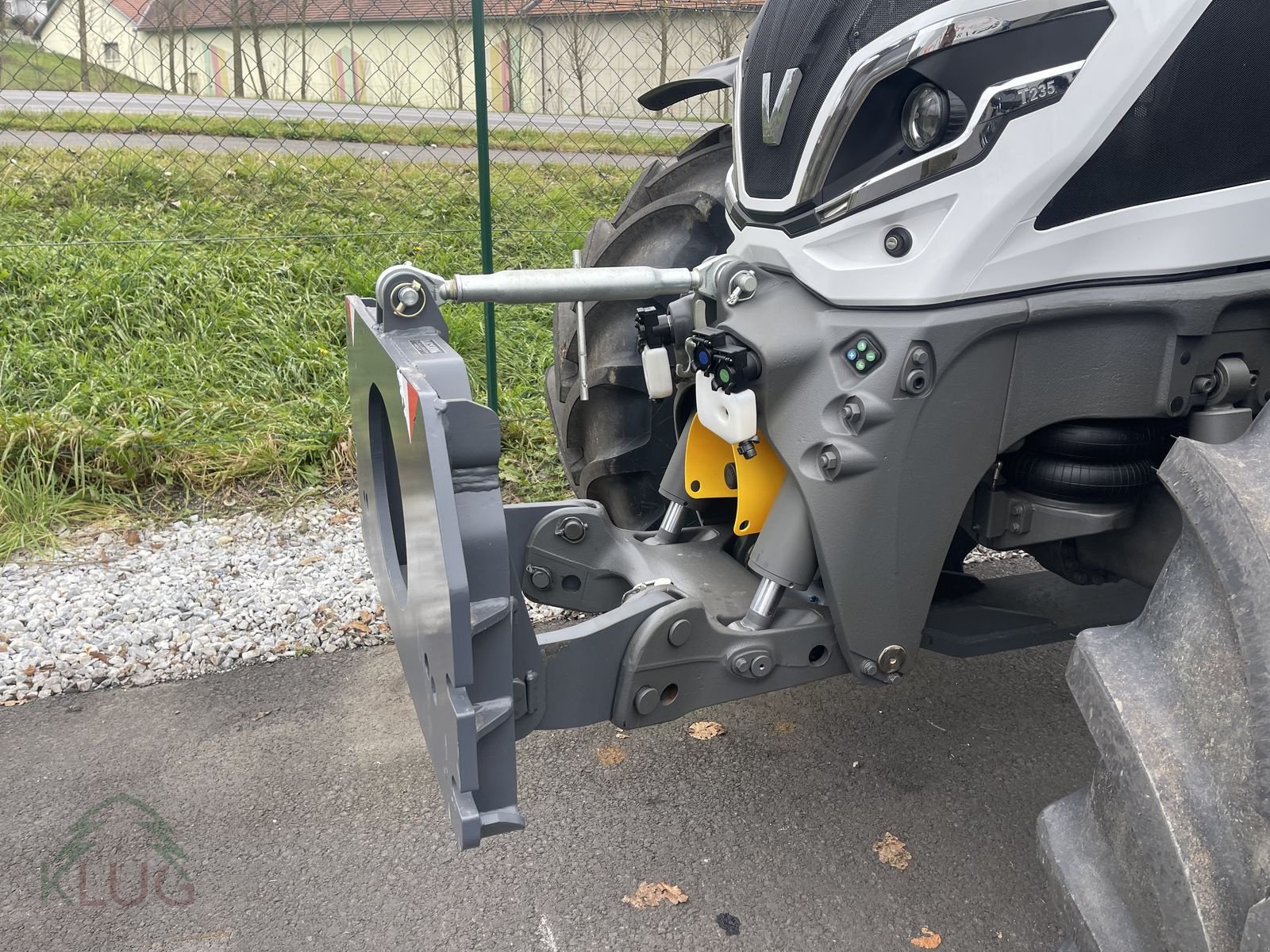 Traktor typu Valtra T235, Gebrauchtmaschine v Pirching am Traubenberg (Obrázek 28)