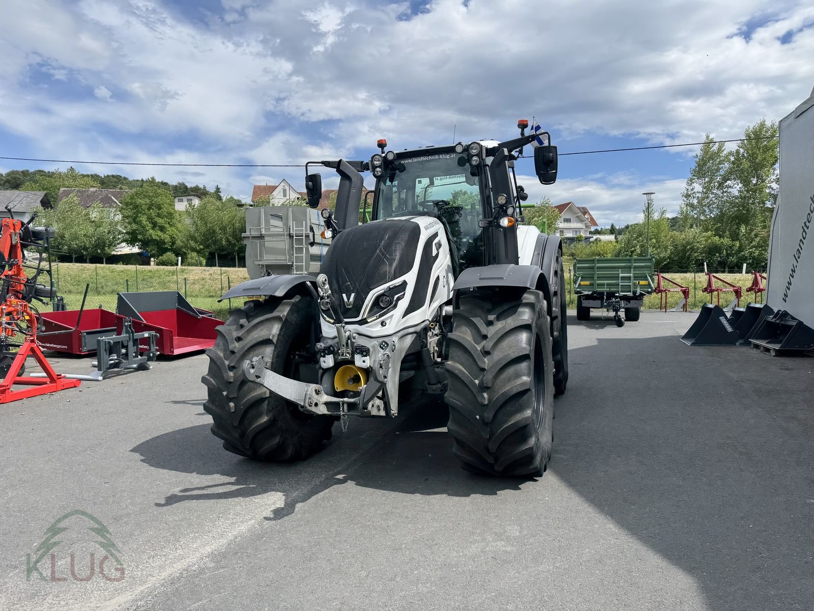 Traktor typu Valtra T235, Gebrauchtmaschine v Pirching am Traubenberg (Obrázek 3)