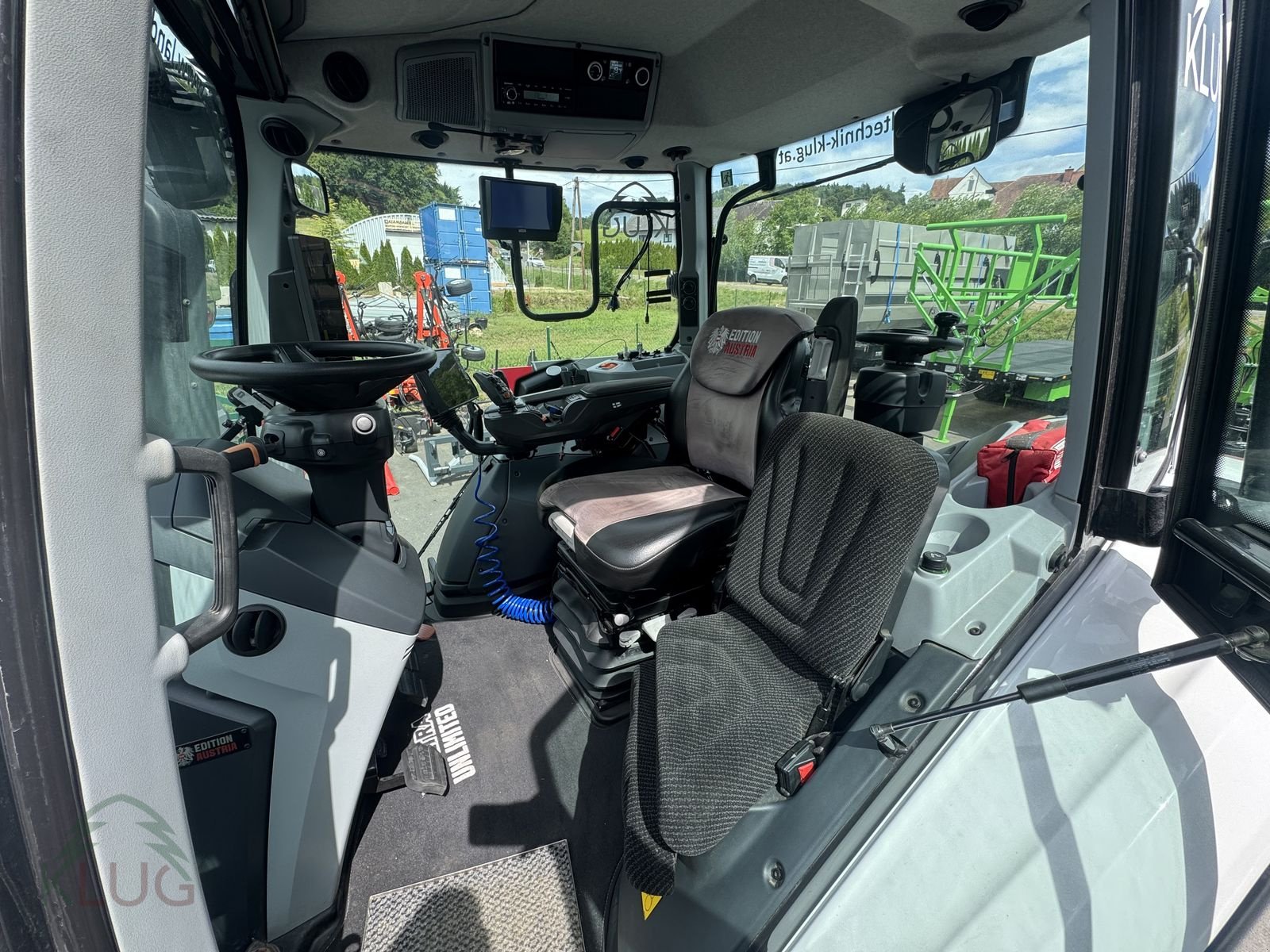 Traktor typu Valtra T235, Gebrauchtmaschine v Pirching am Traubenberg (Obrázek 25)