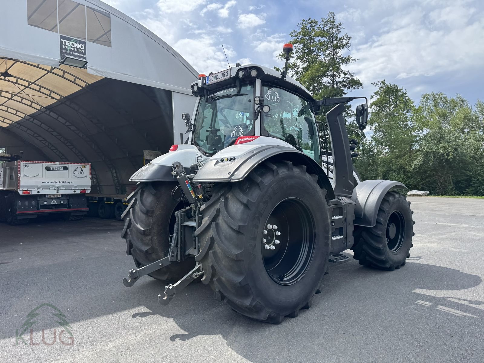 Traktor typu Valtra T235, Gebrauchtmaschine v Pirching am Traubenberg (Obrázek 11)