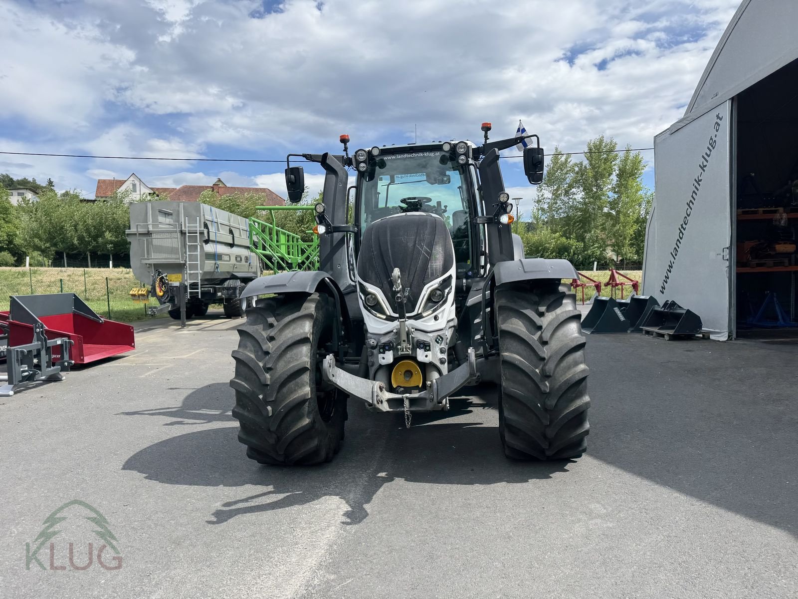 Traktor typu Valtra T235, Gebrauchtmaschine v Pirching am Traubenberg (Obrázek 4)