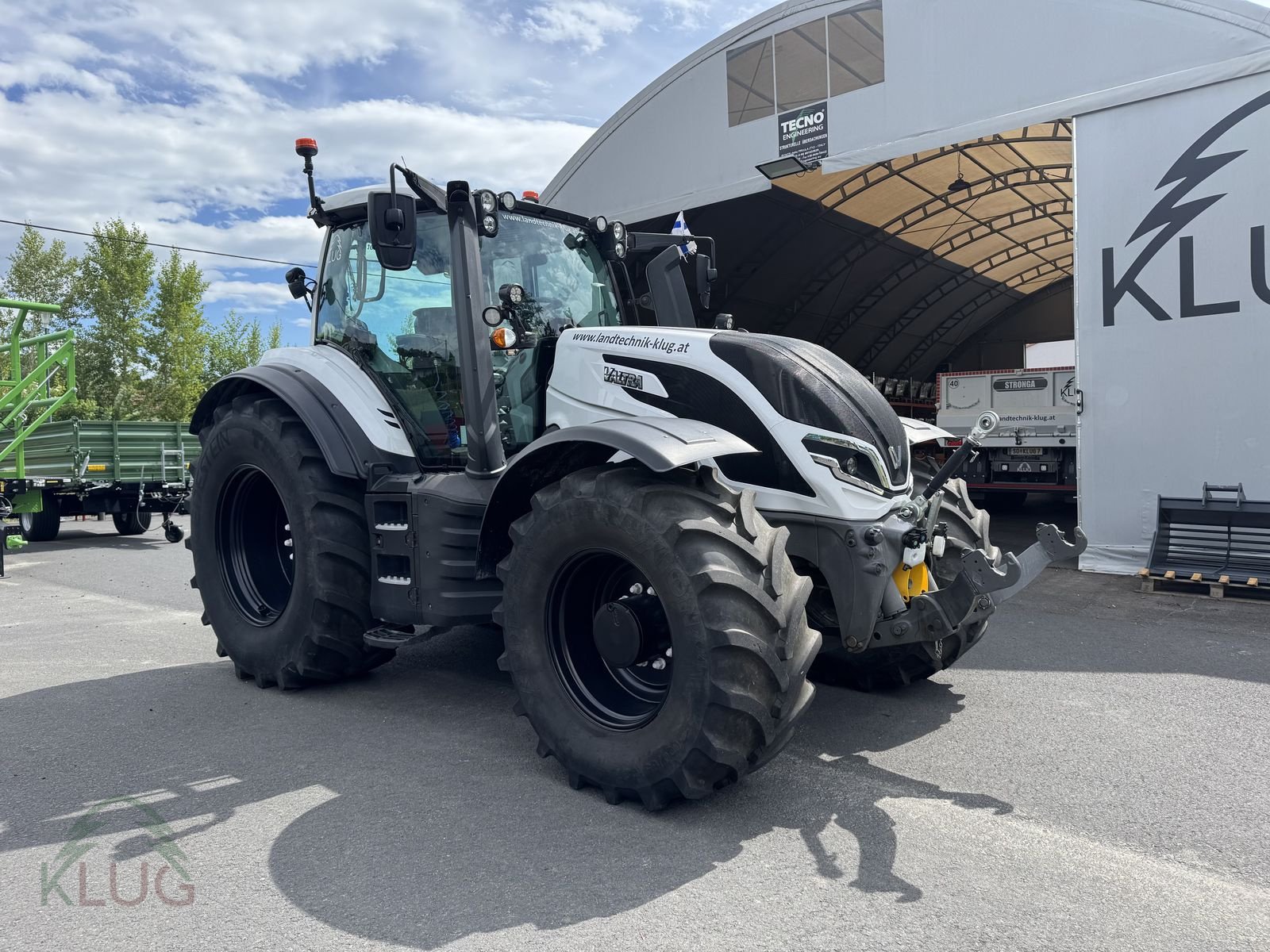 Traktor typu Valtra T235, Gebrauchtmaschine v Pirching am Traubenberg (Obrázek 8)