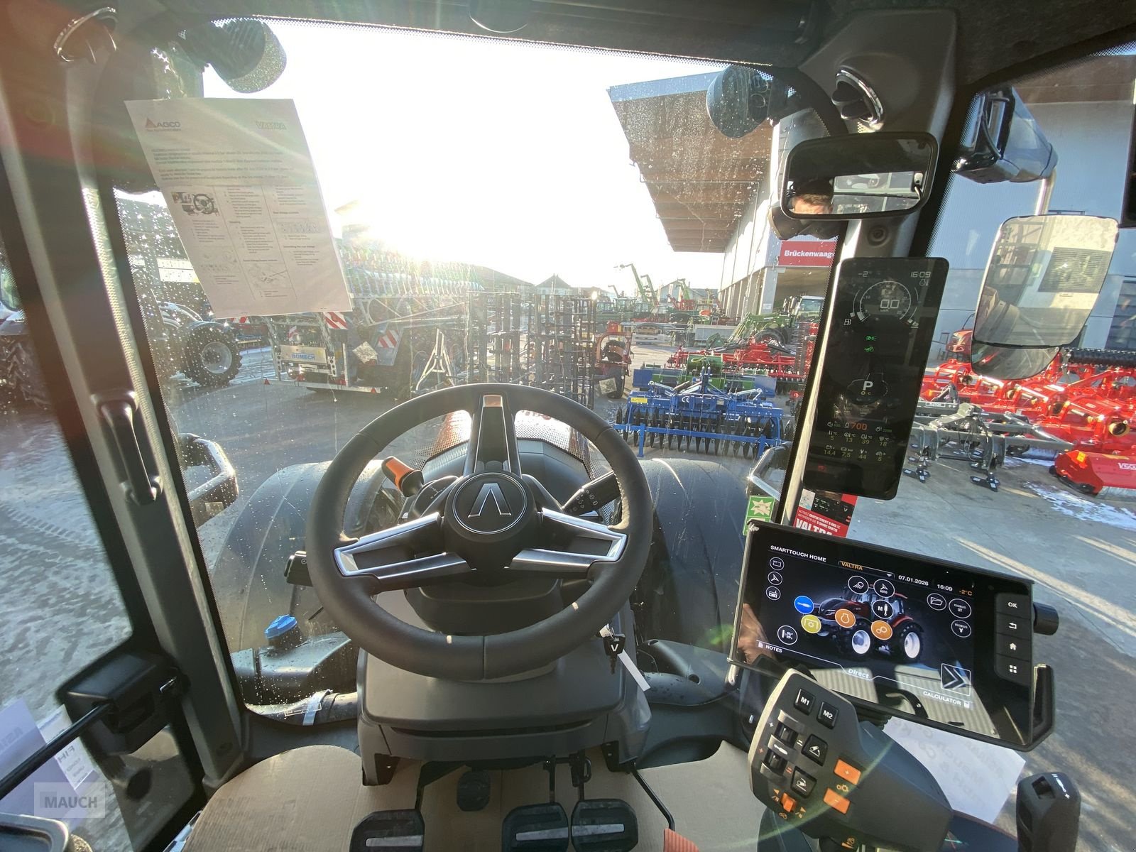 Traktor типа Valtra T235, Neumaschine в Burgkirchen (Фотография 15)