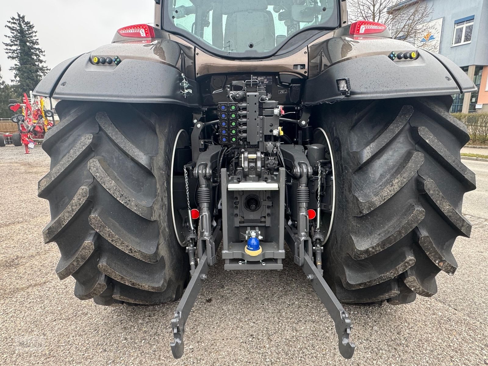 Traktor Türe ait Valtra T235, Neumaschine içinde Burgkirchen (resim 3)