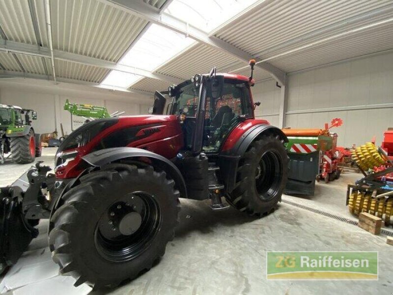 Traktor typu Valtra T235, Gebrauchtmaschine v Mosbach (Obrázek 4)