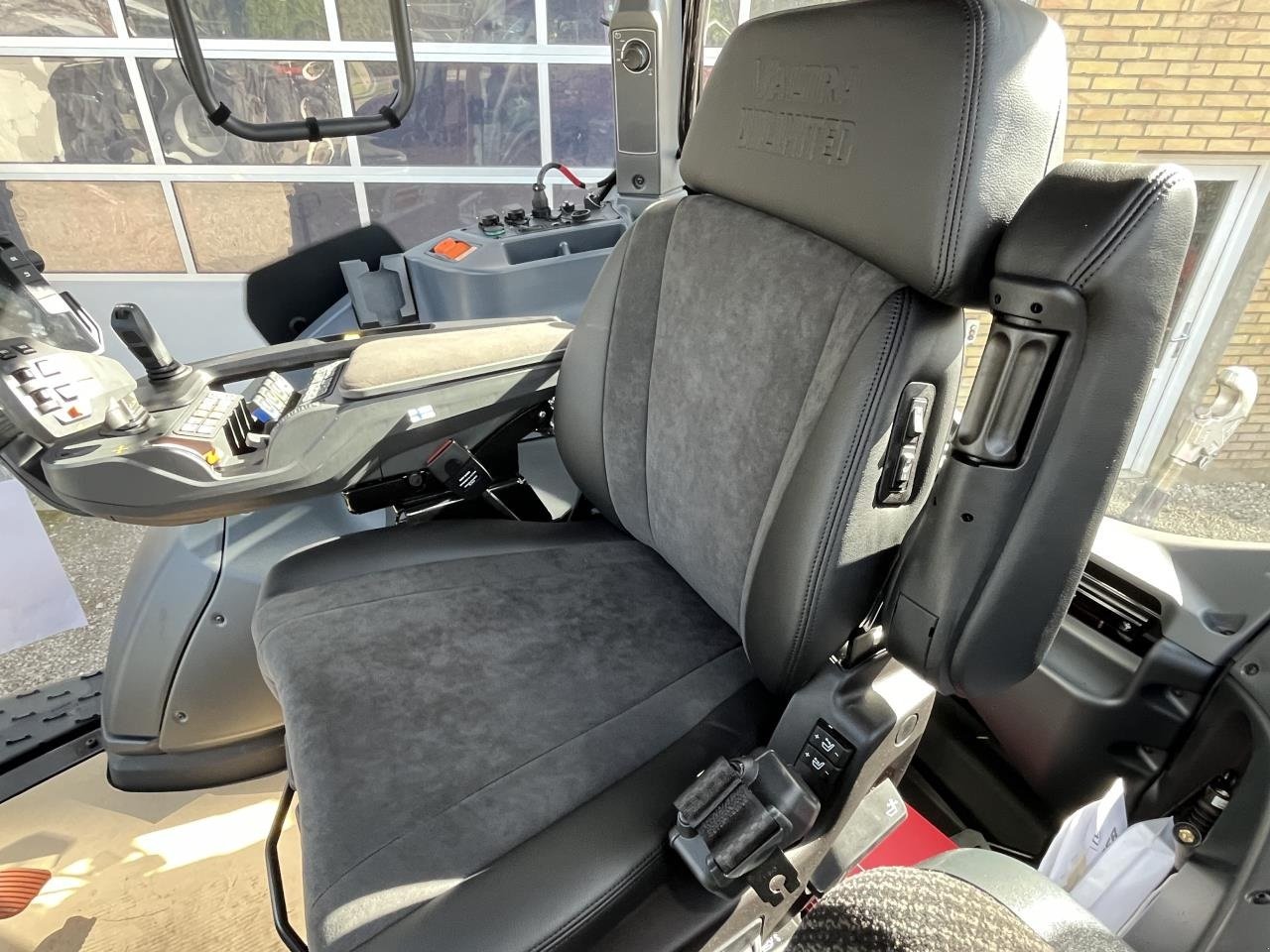 Traktor des Typs Valtra T235D 2A1, Gebrauchtmaschine in Egtved (Bild 11)