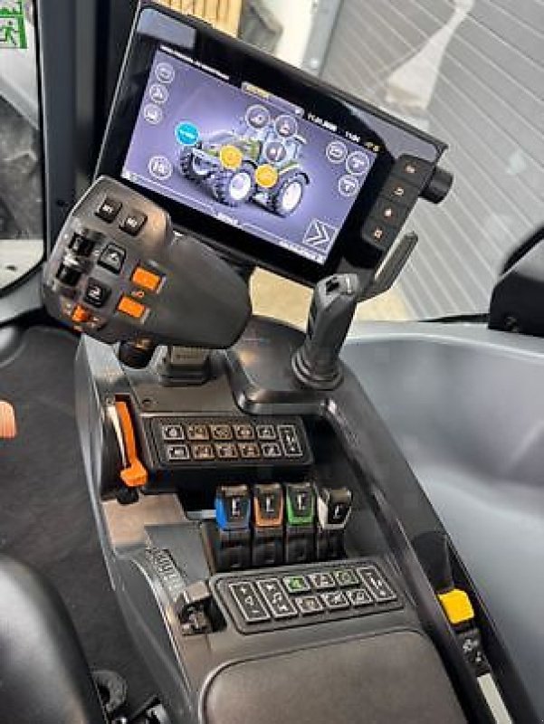 Traktor typu Valtra T235D, Gebrauchtmaschine w Sainte-Croix-en-Plaine (Zdjęcie 7)