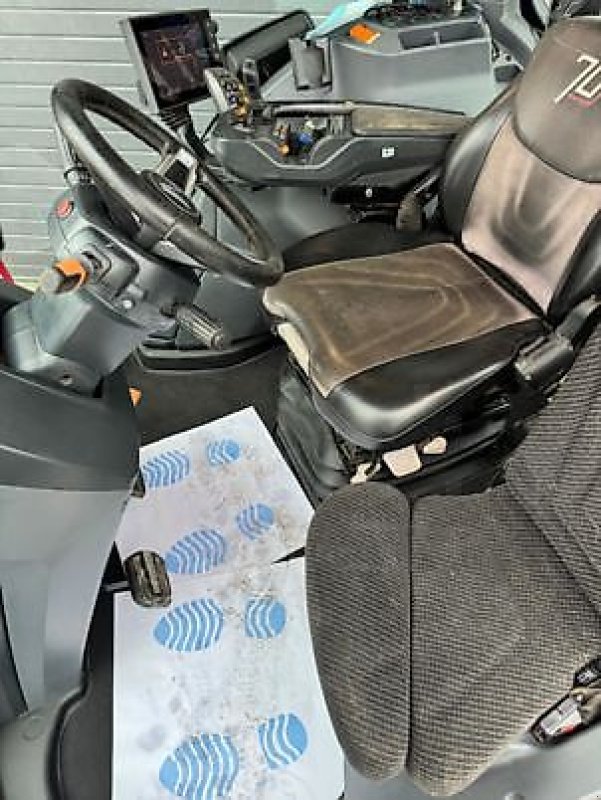 Traktor typu Valtra T235D, Gebrauchtmaschine w Sainte-Croix-en-Plaine (Zdjęcie 12)