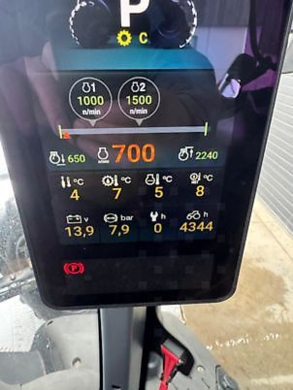 Traktor typu Valtra T235D, Gebrauchtmaschine w Sainte-Croix-en-Plaine (Zdjęcie 5)