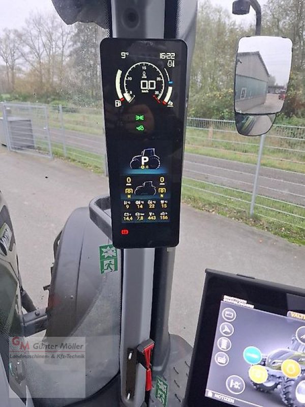 Traktor van het type Valtra T235D, Vorführmaschine in St. Michaelisdonn (Foto 10)