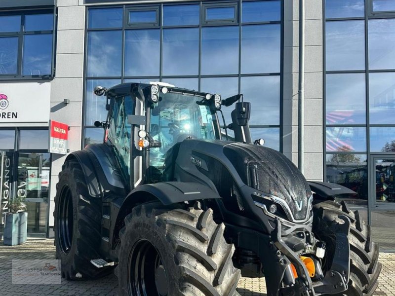 Traktor typu Valtra T235D, Gebrauchtmaschine v Fürth / Burgfarrnbach (Obrázek 1)